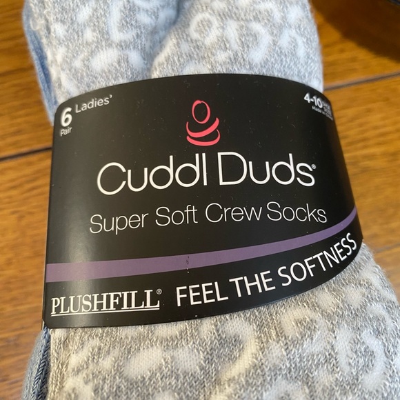 Cuddl Duds Super Soft Crew Socks - 6 pack - Picture 2 of 4